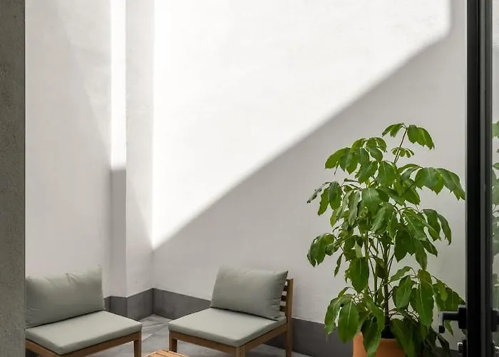 Bypillow La Sal Отель Кадис