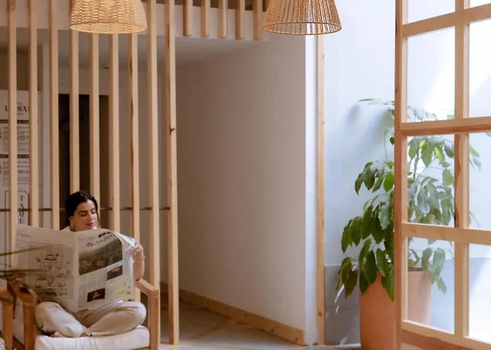 Bypillow La Sal Отель Кадис